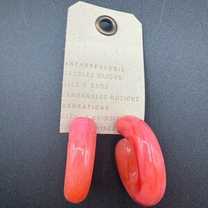 Anthropologie Baubles Pink Gold Tone Chunky Resin Open Hoop Dangle Earrings NWT